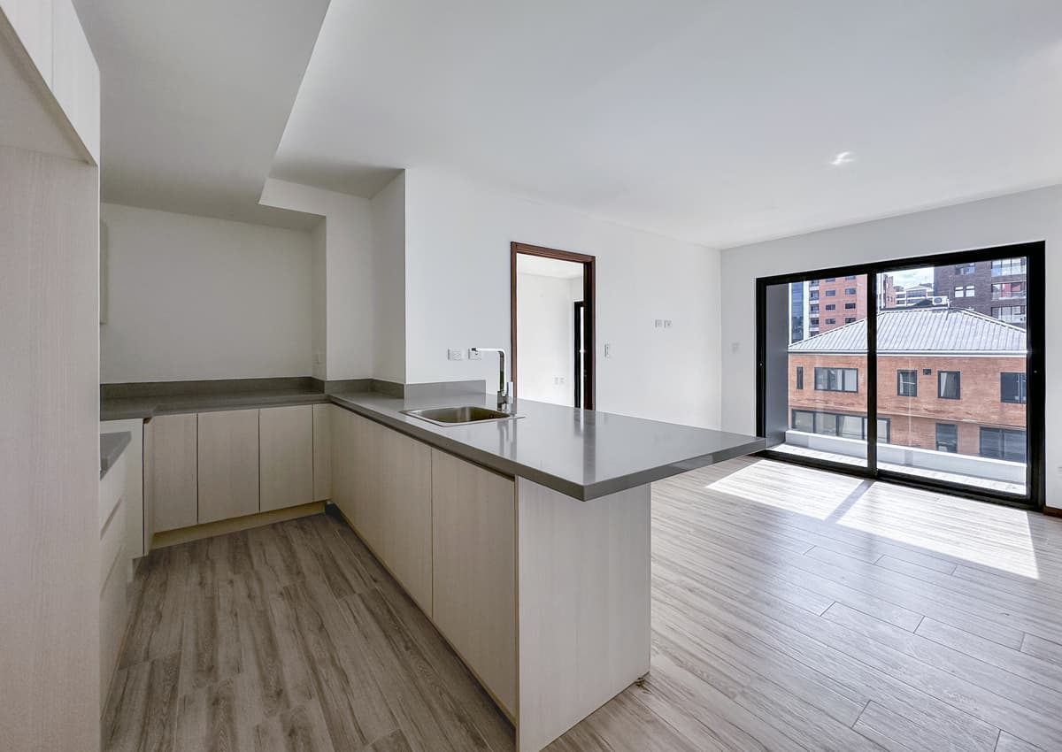 Apartamento en venta en Zona 10 cerca de La Estación - foto 1