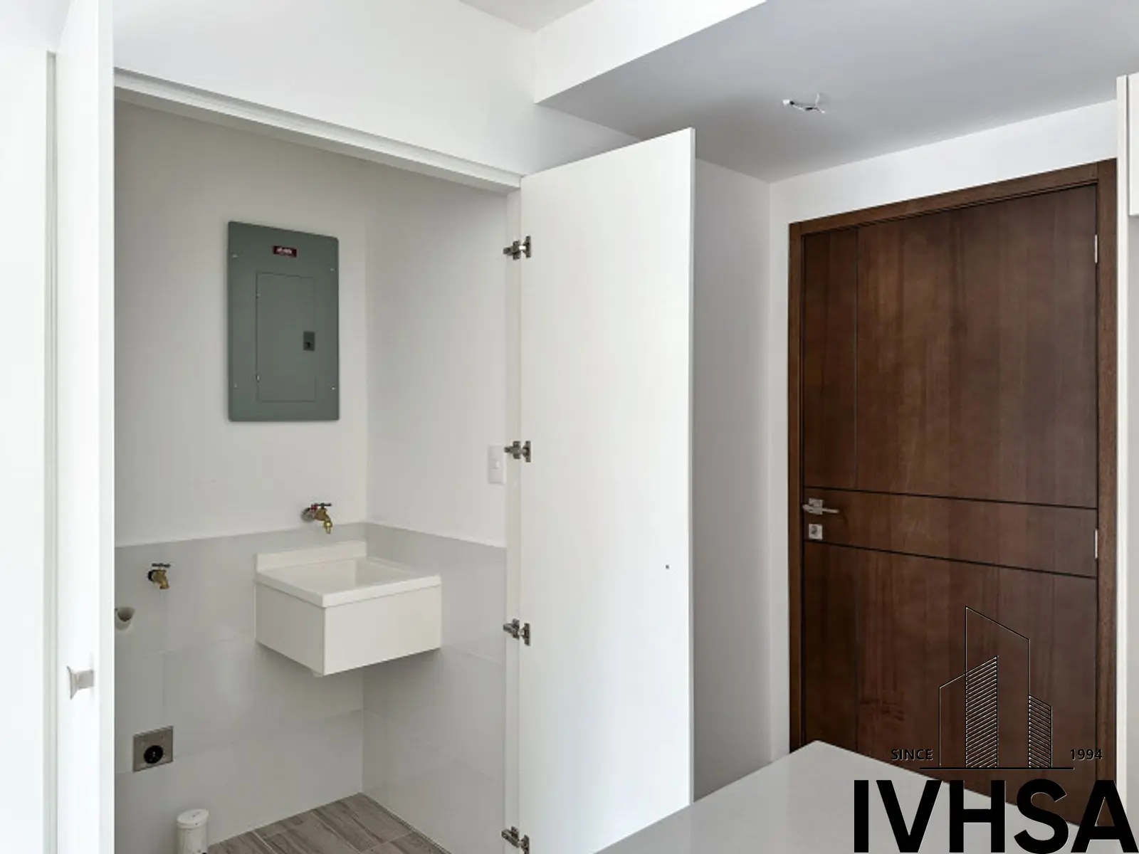 Apartamento en venta en Zona 10 cerca de La Estación - foto 4