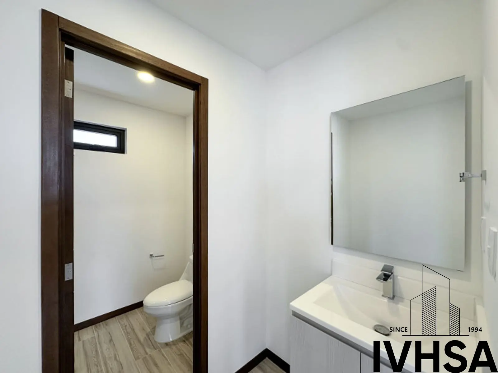 Apartamento de 2 dormitorios en alquiler en zona 10 - foto 8