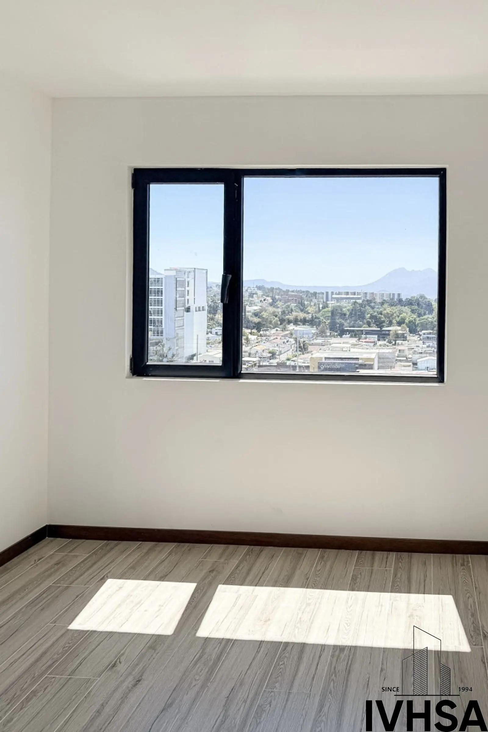 Apartamento de dos dormitorios en venta en zona 10 - foto 6
