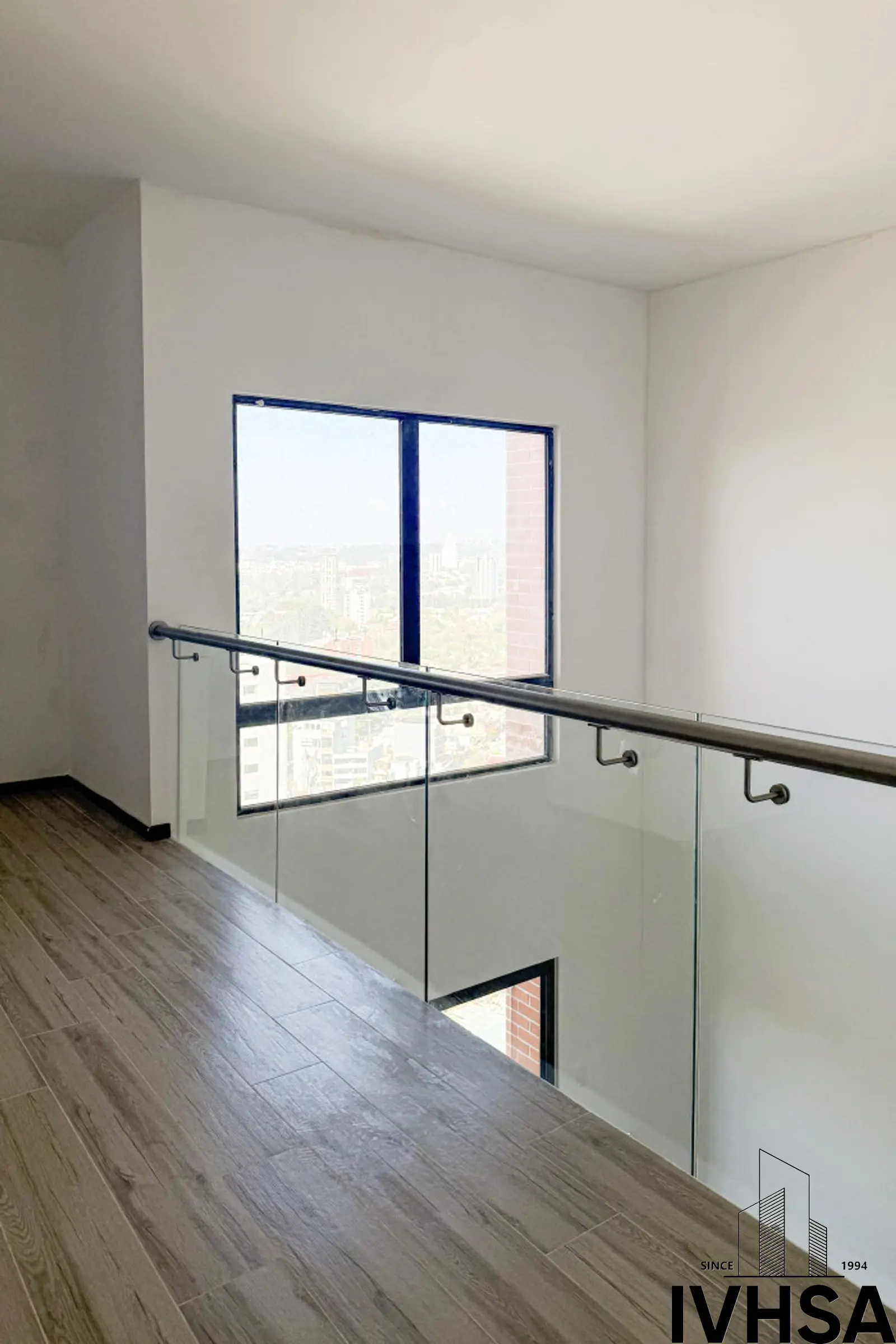 Apartamento de dos niveles en venta en NEO 2 zona 10 - foto 6