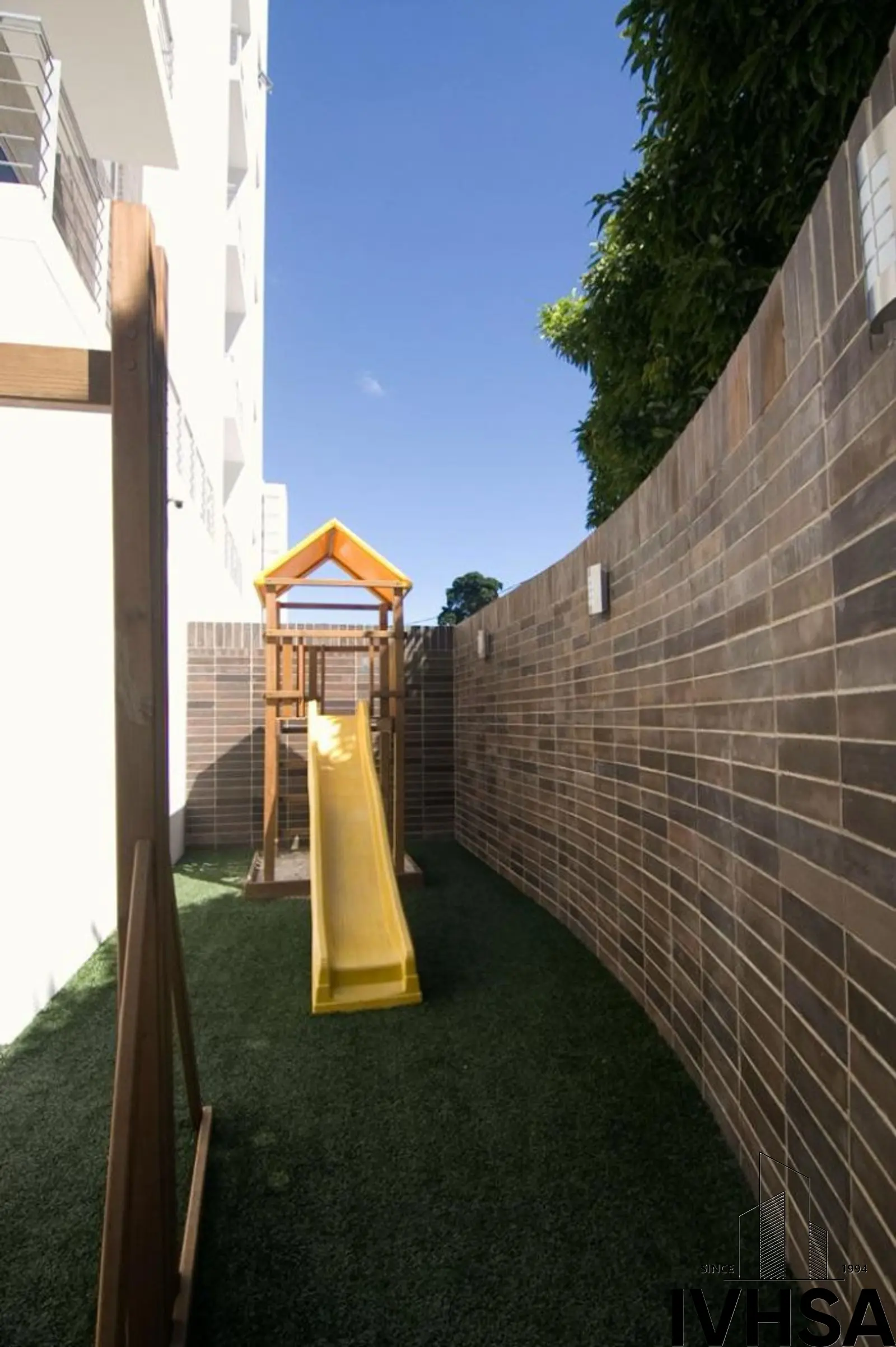 Apartamento de 2 dormitorios en alquiler en zona 14 - foto 7
