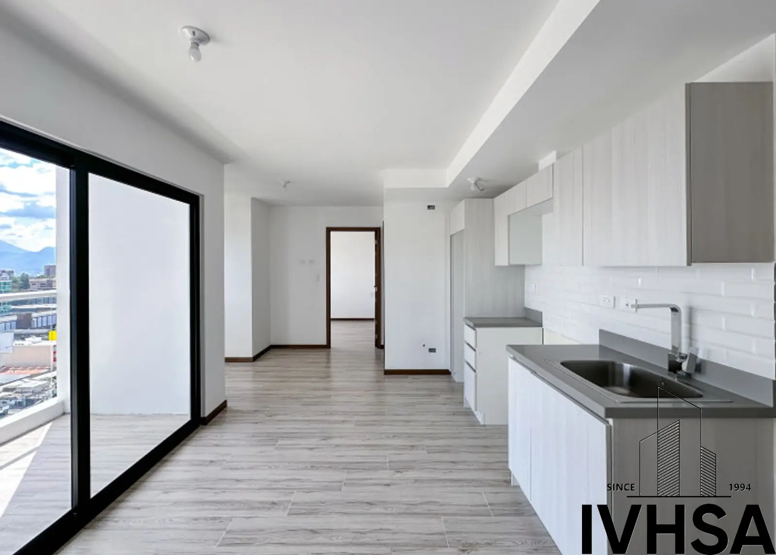 Apartamento de 1 dormitorio en venta en zona 10 - foto 2