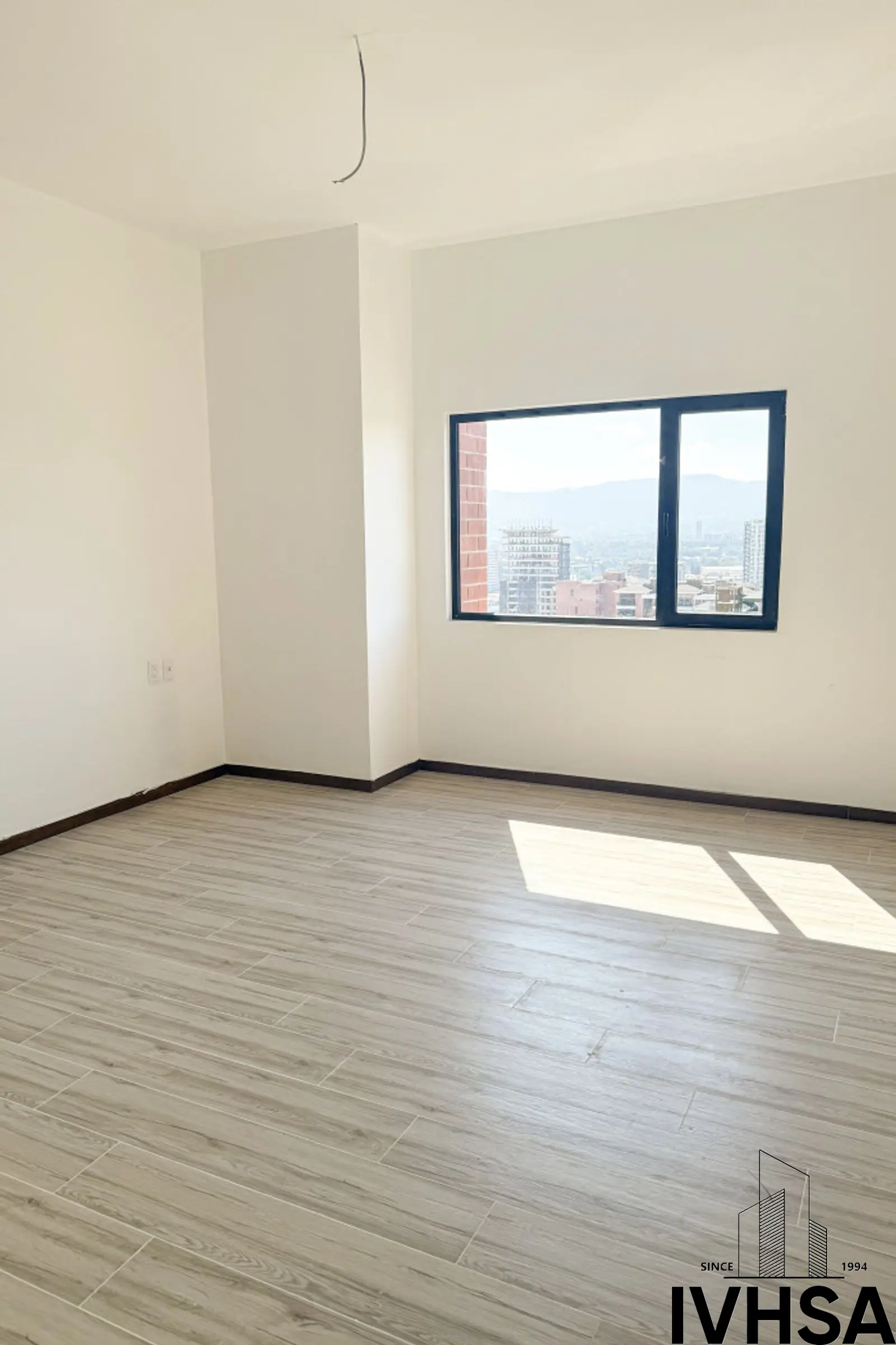 Apartamento de dos niveles en venta en NEO 2 zona 10 - foto 8